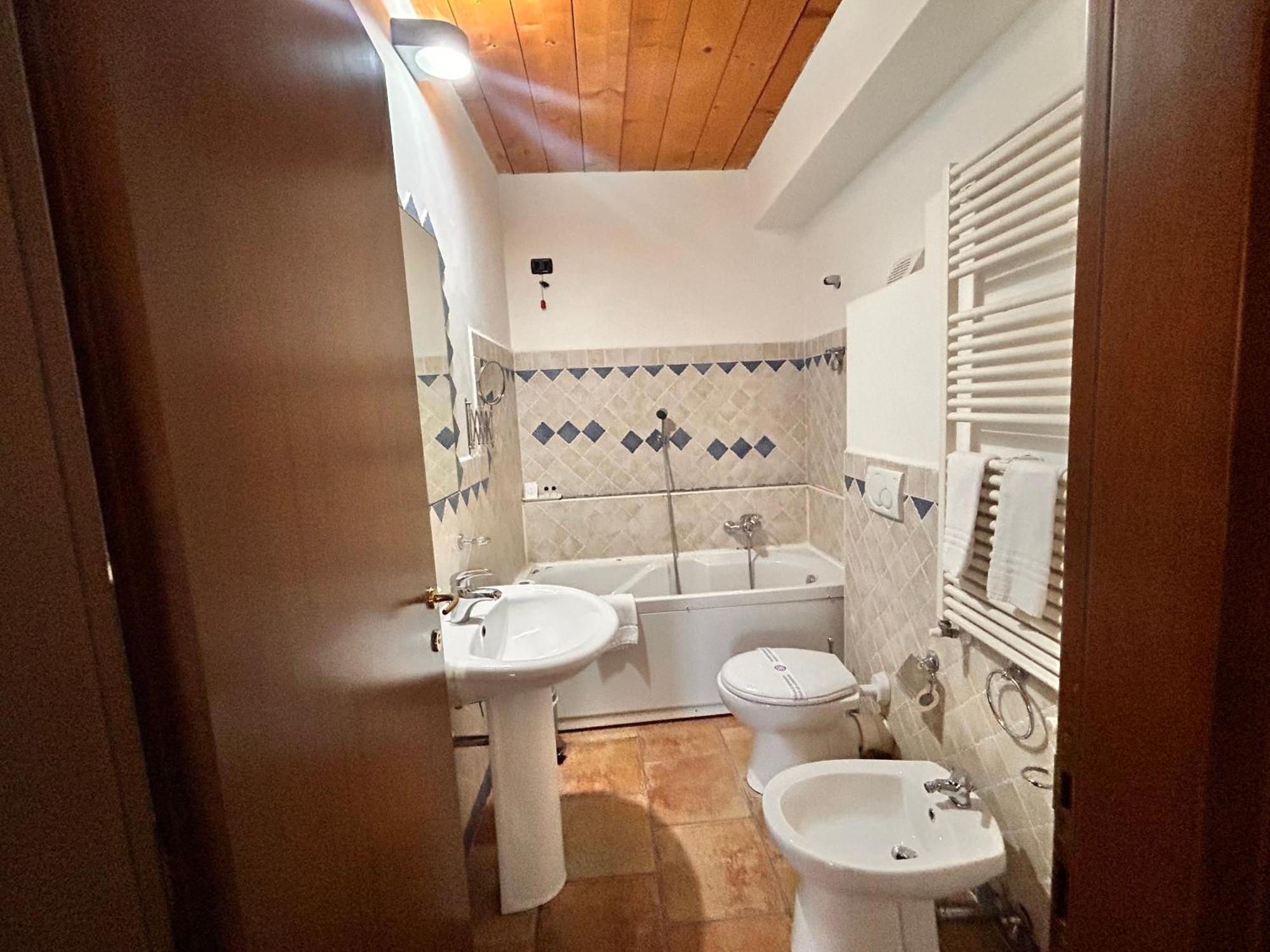 Locanda Dei Baroni Vasto Exterior foto